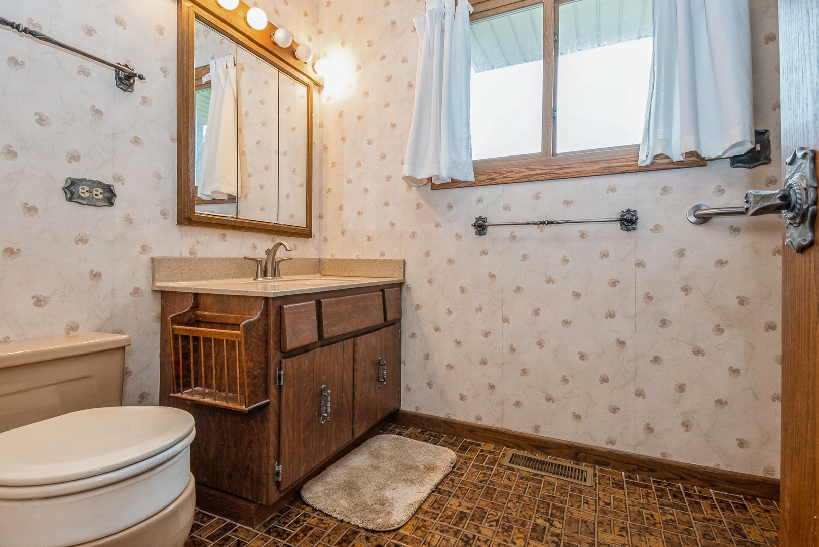 10756 Mason Avenue Chicago Ridge, IL 60415 - Photo 10 of 19 Gallery Image 10