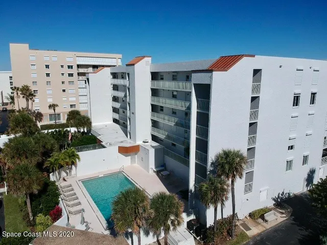 a view of a buildings with sky view