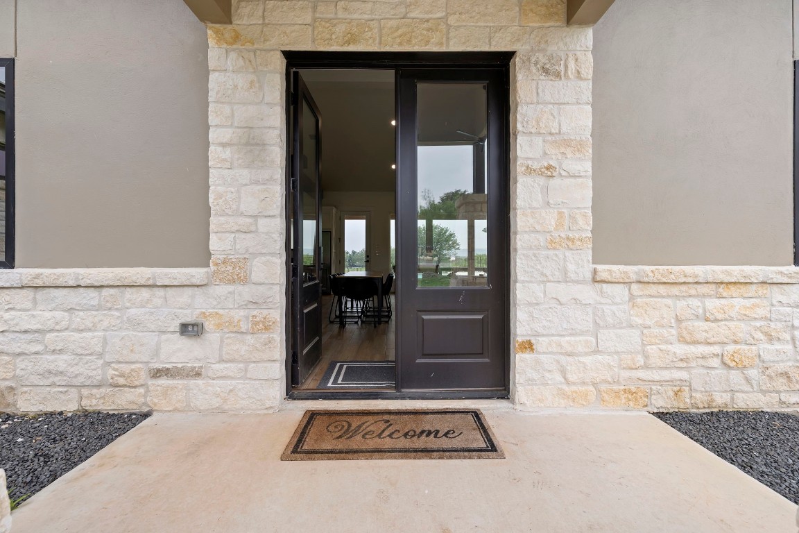 1463 Mountain Valley Road Concan, TX 78838 - Photo 5 of 43