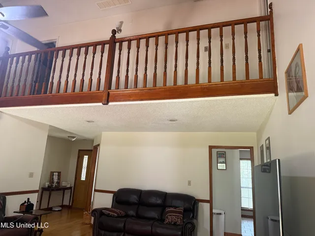 $342,900 | 8905 Oak Ridge Drive, Walls, MS 38680