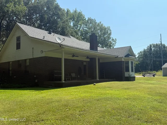 $342,900 | 8905 Oak Ridge Drive, Walls, MS 38680