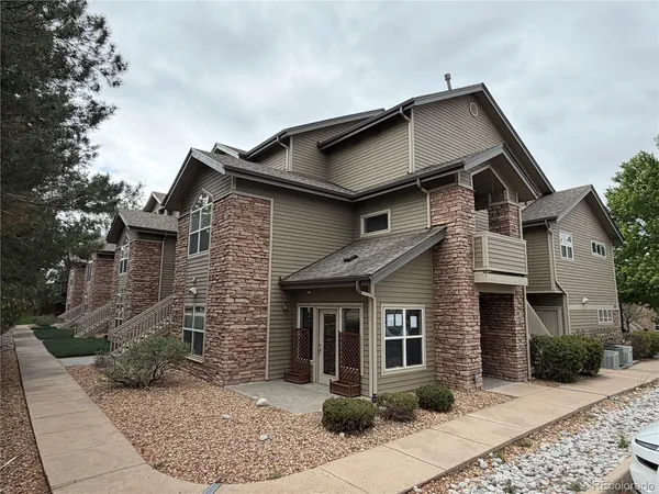 $2,150 | 3258 South Zeno Court, Unit J, Aurora, CO 80013