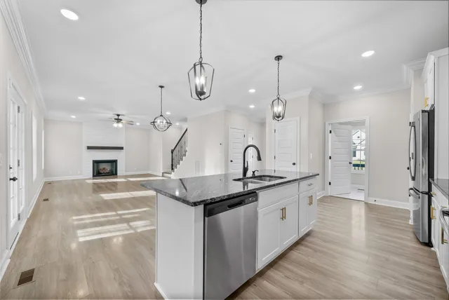 $2,195 | 3063 Timberdale Drive, Clarksville, TN 37042