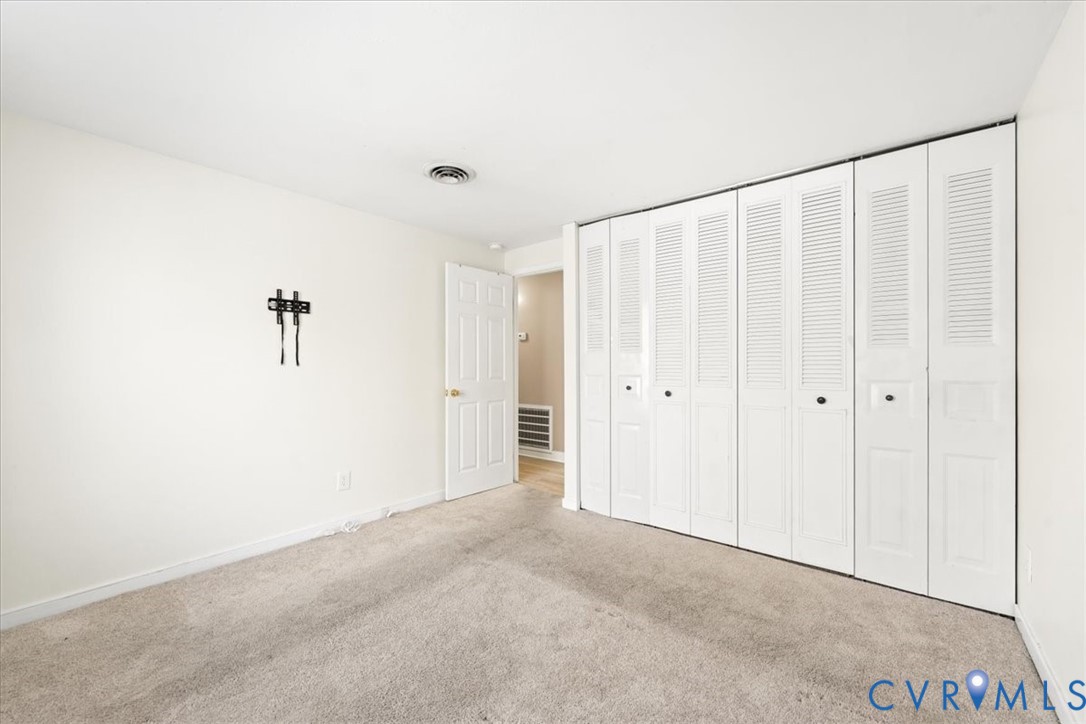 8819 Pepperidge Road Chesterfield, VA 23236 - Photo 24 of 35 Gallery Image 24