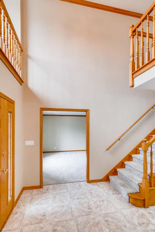 1777 Whispering Court Addison, IL 60101 - Photo 3 of 20 a view of an entryway