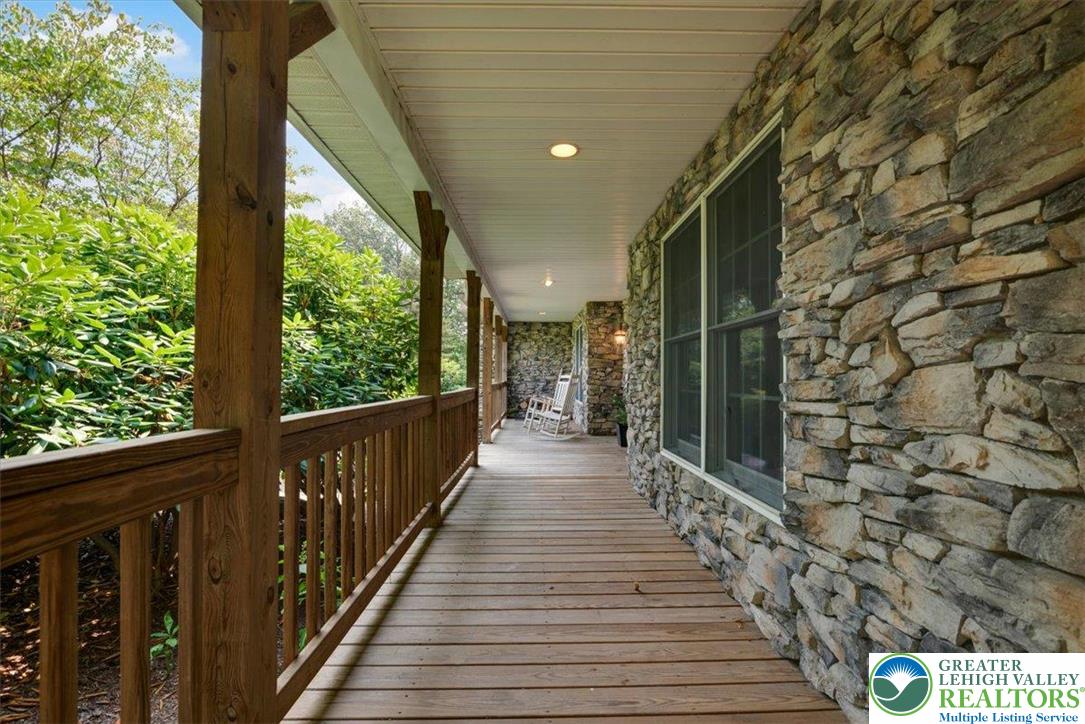 1488 Kelly Road Stroudsburg, PA 18360 - Photo 6 of 89