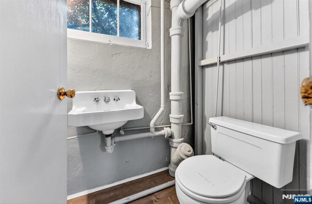 170 Christopher Street Montclair, NJ 07042 - Photo 35 of 46