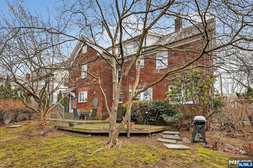 170 Christopher Street Montclair, NJ 07042 - Photo 39 of 46