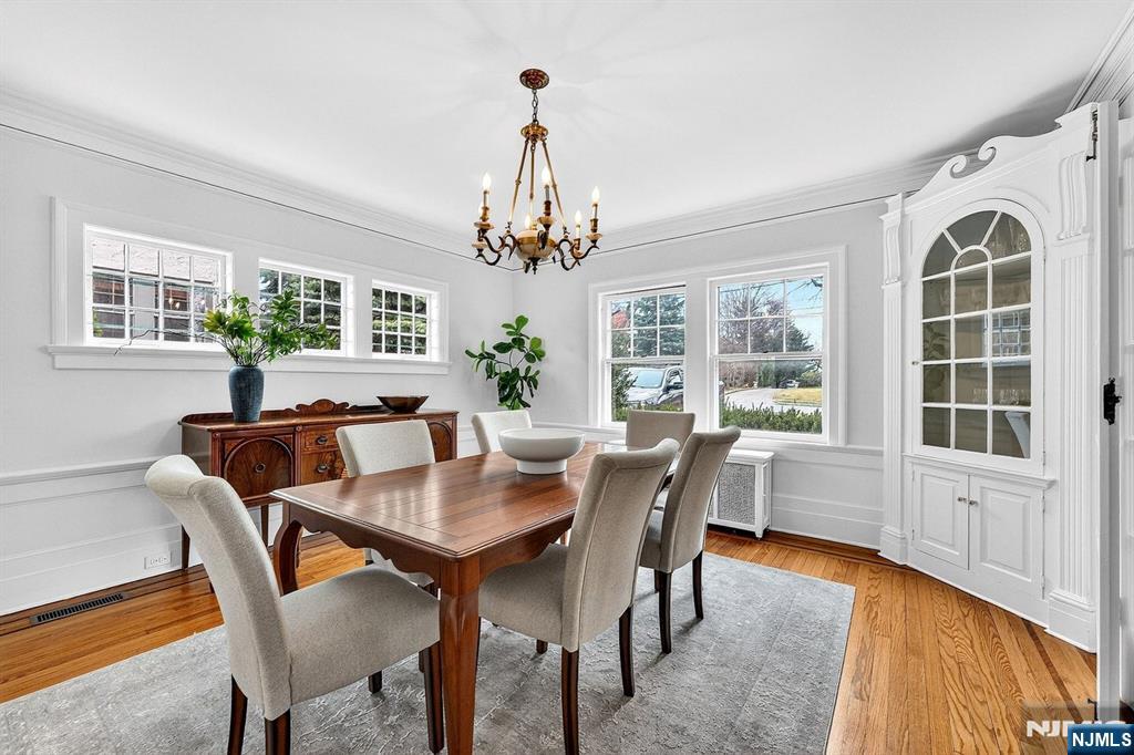 170 Christopher Street Montclair, NJ 07042 - Photo 4 of 46