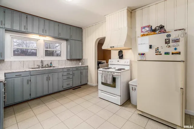 $109,900 | 308 North Washington Boulevard, West Frankfort, IL 62896