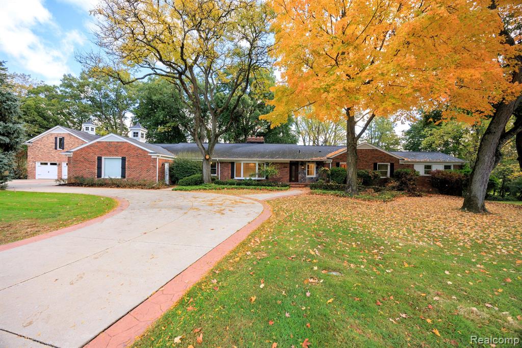 146 Endicott Road Bloomfield Hills, MI 48304 - Photo 1 of 69 Gallery Image 1