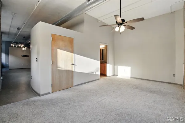 $183,000 | 1627 Locust Street, Unit 202, St. Louis, MO 63103