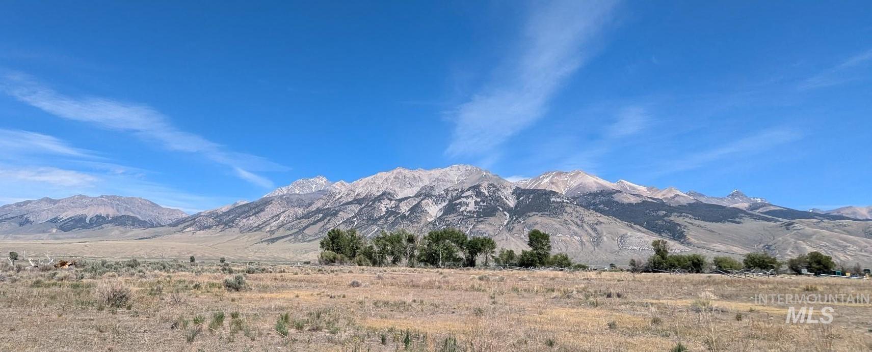5500 N Shoshone, ID 83352 - Photo 1 of 1 View of mountain background