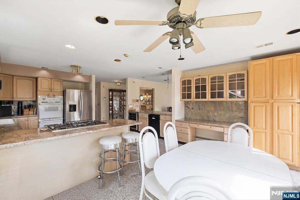 126 Edgewater Road Cliffside Park, NJ 07010 - Photo 20 of 46 Gallery Image 20