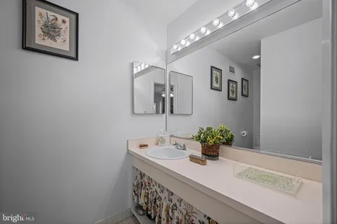 $350,000 | 30 Bouton Green Court, Baltimore, MD 21210