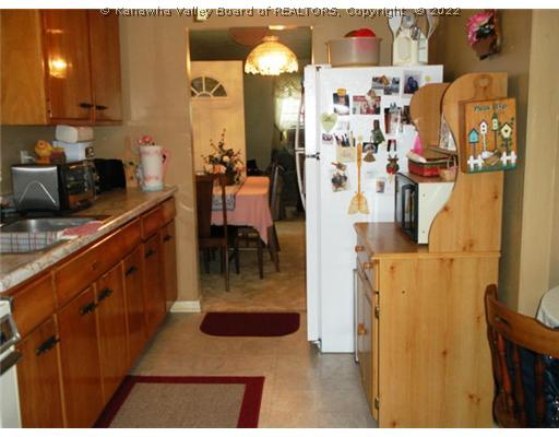 115 Valley Drive Ripley, WV 25271 - Photo 3 of 8 Kitchen.