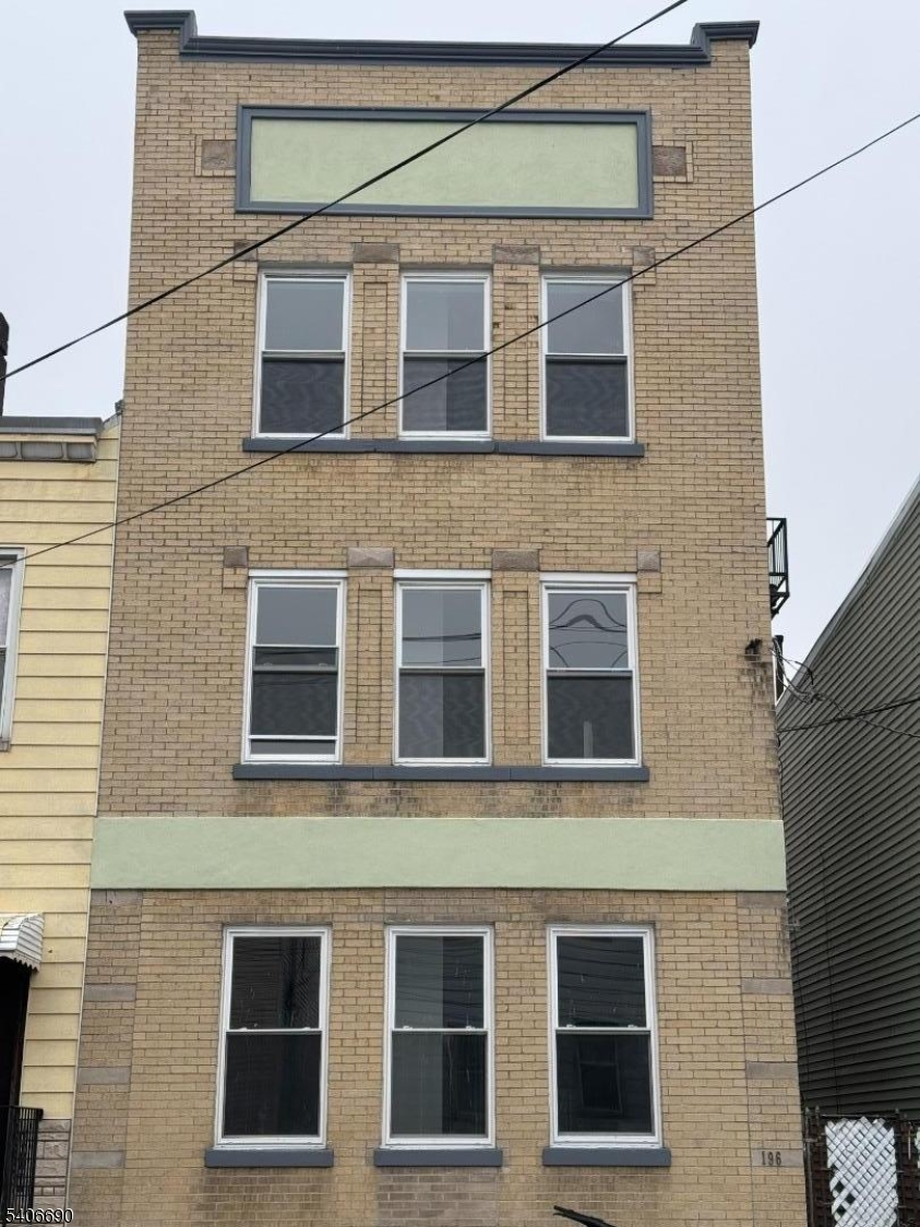 196 Malvern Street, Unit 3 Newark, NJ 07105 - Photo 16 of 16 a front view of a building