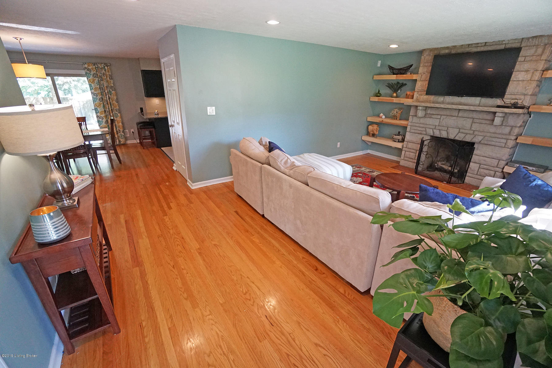 1601 Whippoorwill Road Louisville, KY 40213 - Photo 12 of 56 10