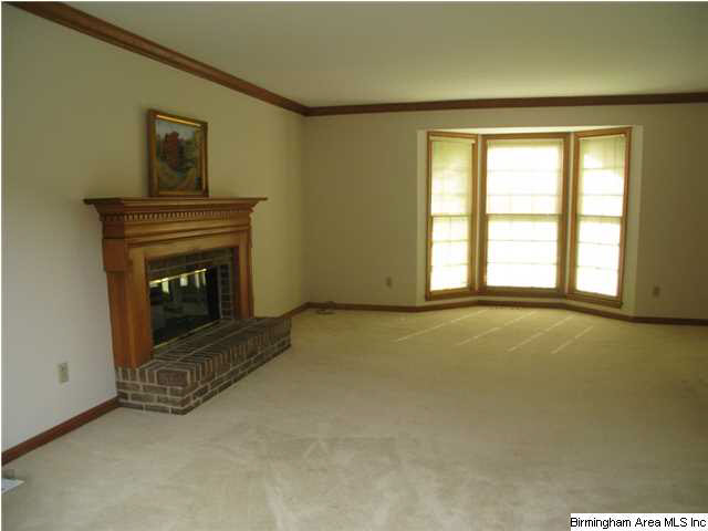 889 Mountain Ridge Drive Birmingham, AL 35209 - Photo 4 of 26