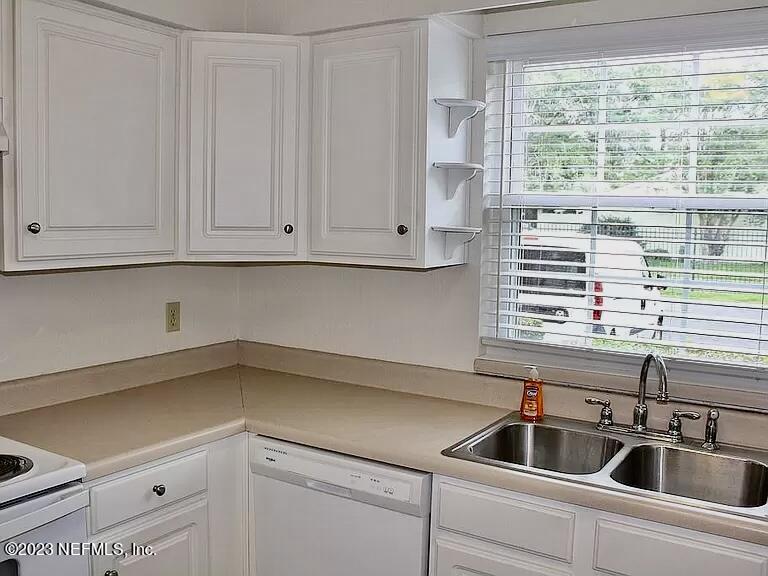 4915 Baymeadows Road, Unit 10A Jacksonville, FL 32217 - Photo 6 of 16 IMG_3564