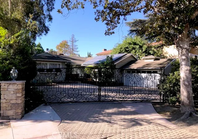 $8,495 | 4539 Hayvenhurst Avenue, Encino, CA 91436