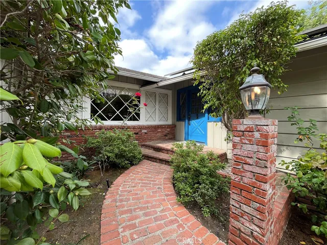 $8,495 | 4539 Hayvenhurst Avenue, Encino, CA 91436