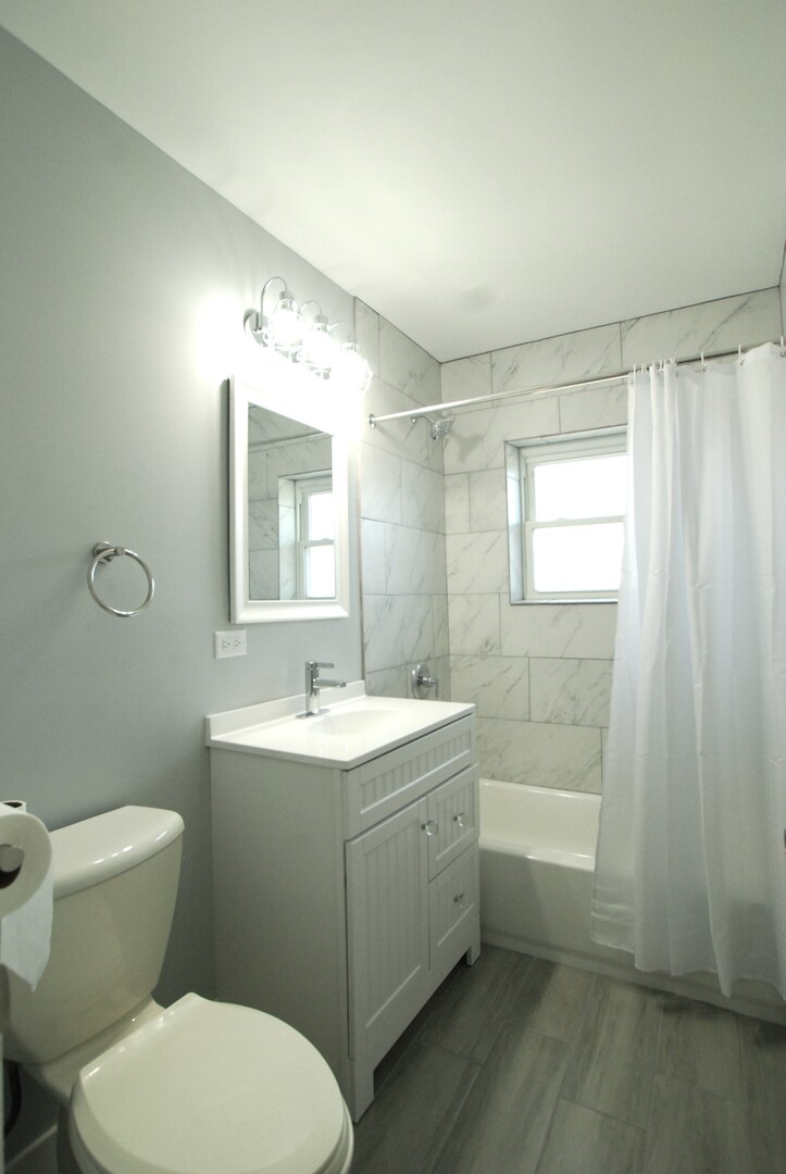 2246 South 17th Avenue, Unit 2W North Riverside, IL 60546 - Photo 6 of 8