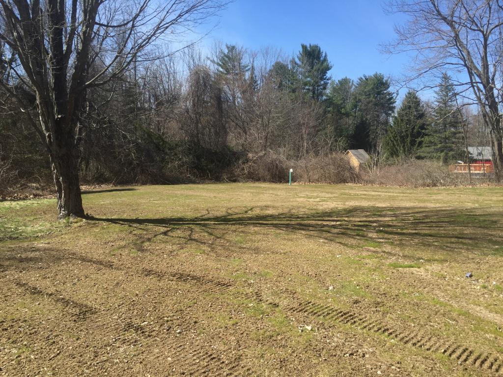 20 Pond Road Derry, NH 03038 - Photo 13 of 14