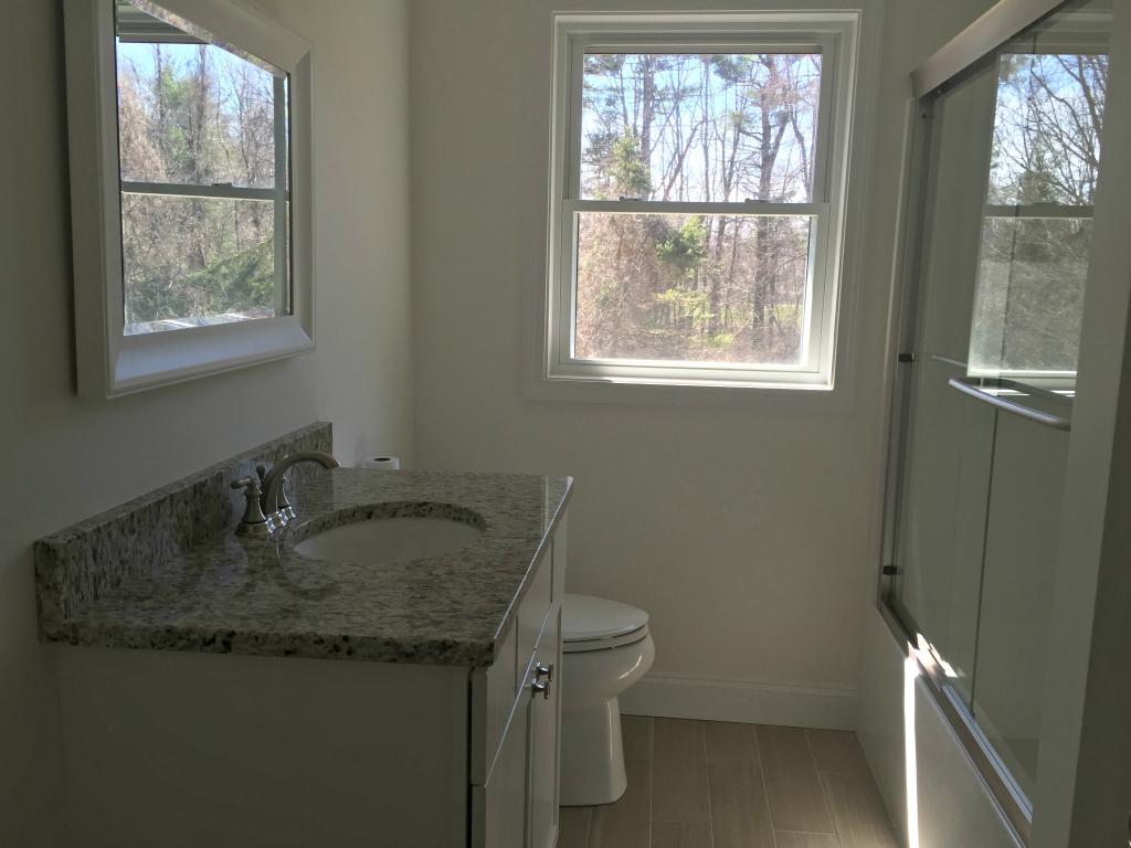 20 Pond Road Derry, NH 03038 - Photo 5 of 14