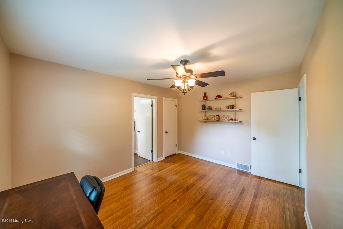 2902 Cambridge Road Louisville, KY 40220 - Photo 20 of 30 2902 Cambridge Rd L-10