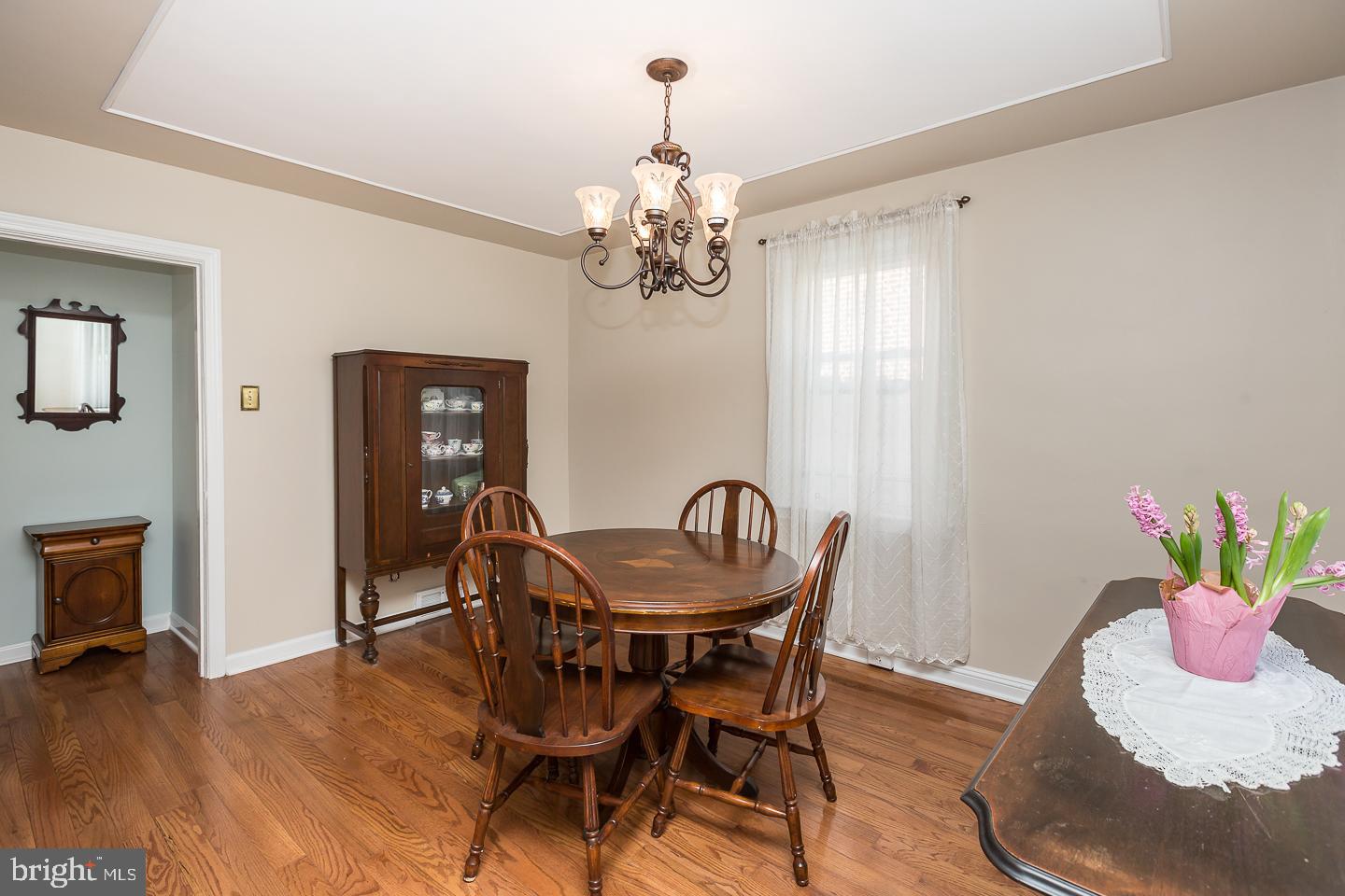 428 Lawrence Road Havertown, PA 19083 - Photo 15 of 37