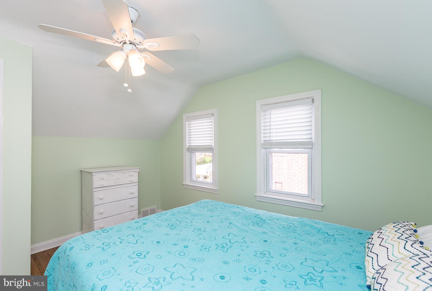 428 Lawrence Road Havertown, PA 19083 - Photo 29 of 37