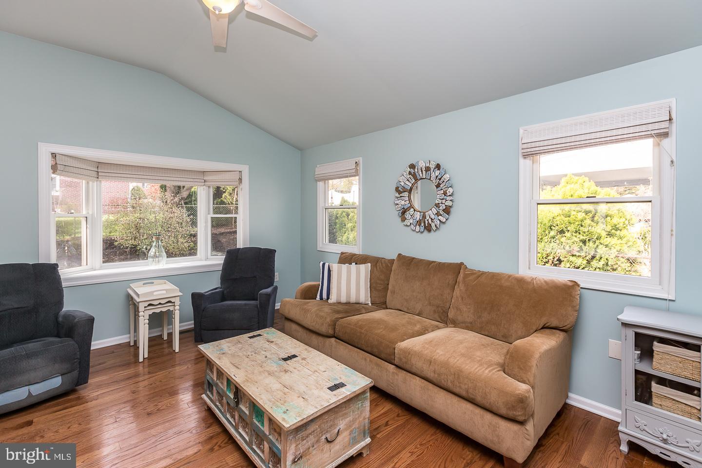 428 Lawrence Road Havertown, PA 19083 - Photo 10 of 37