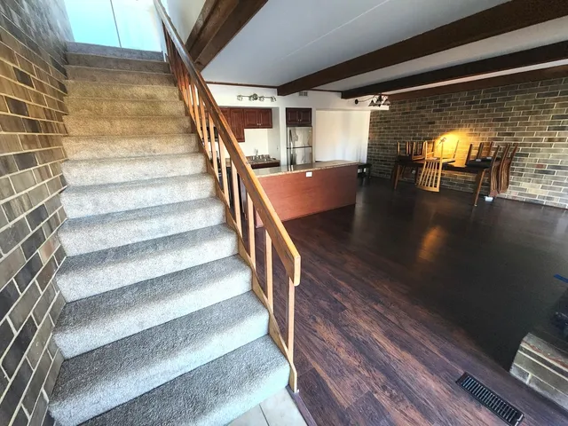 $224,500 | 1503 Kenneth Circle, Elgin, IL 60120