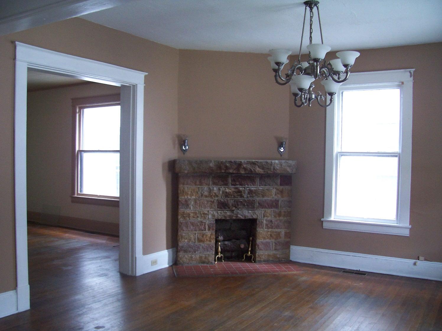 212 West Ridgeway Street Clifton Forge, VA 24422 - Photo 7 of 18 100_9322