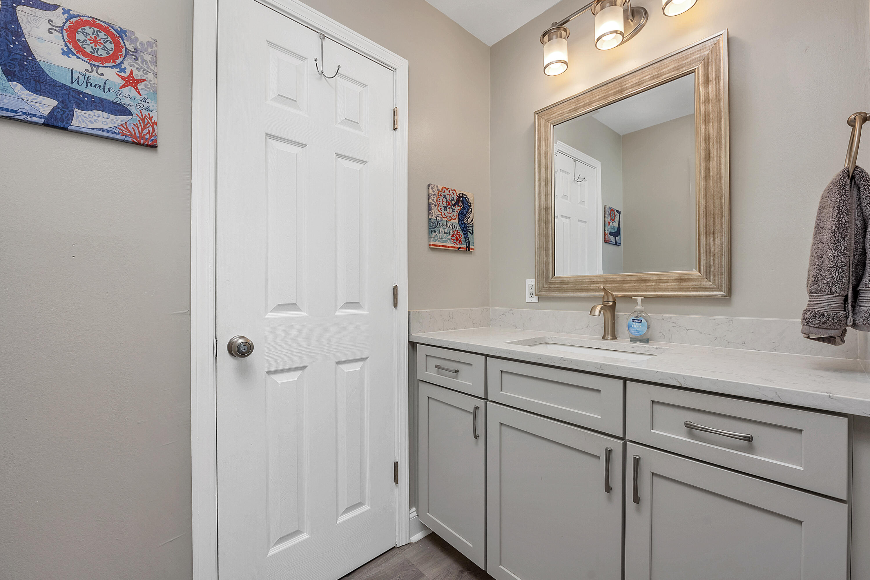 4305 Bay Point Road, Unit 445 Panama City Beach, FL 32408 - Photo 28 of 40 Guest Bath