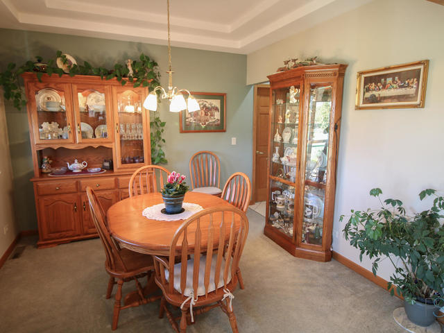 3617 East 1759th Road Ottawa, IL 61350 - Photo 6 of 20 a dining room with furniture and window