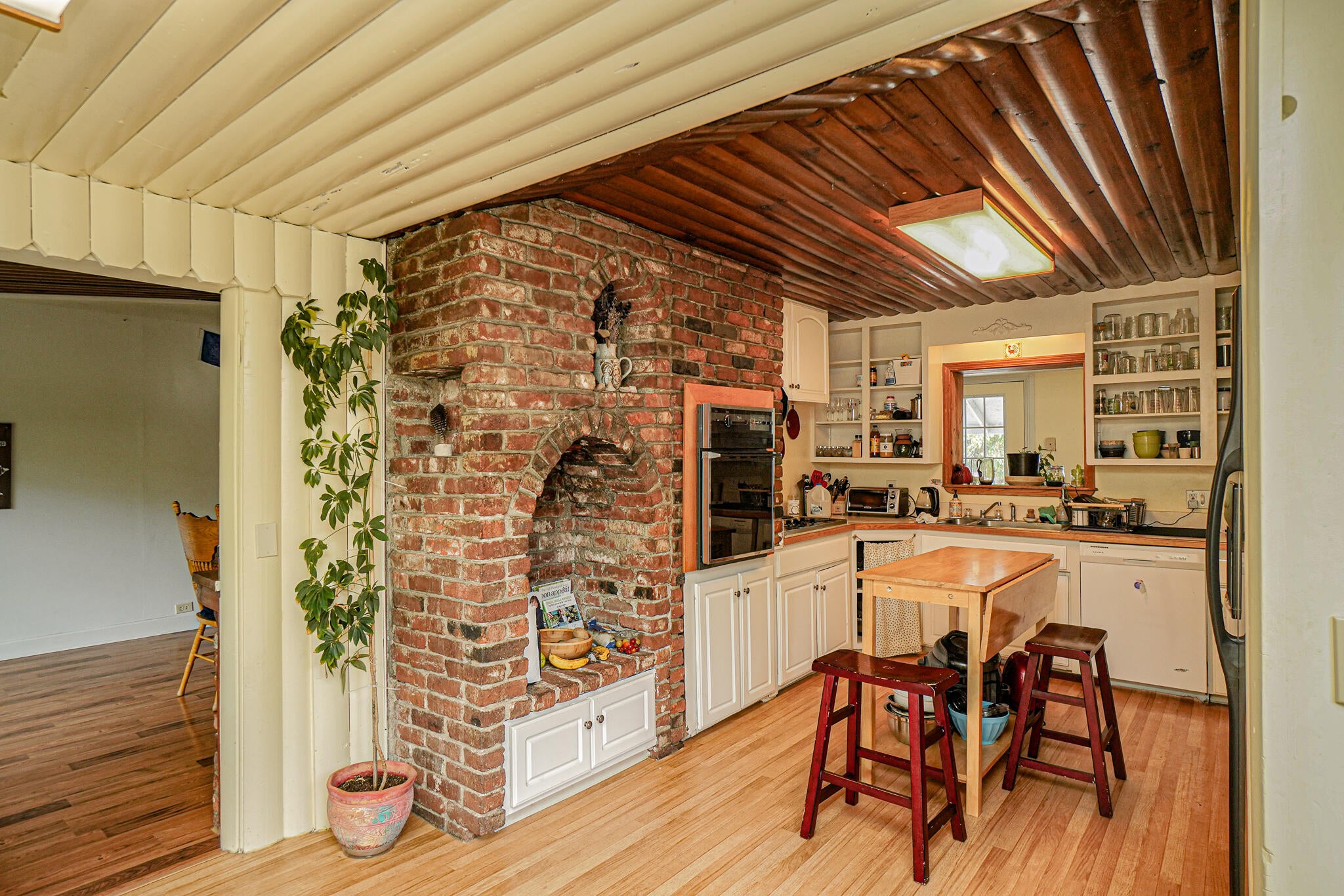 7103 Wagner Creek Road Talent, OR 97540 - Photo 17 of 58 DSC06631