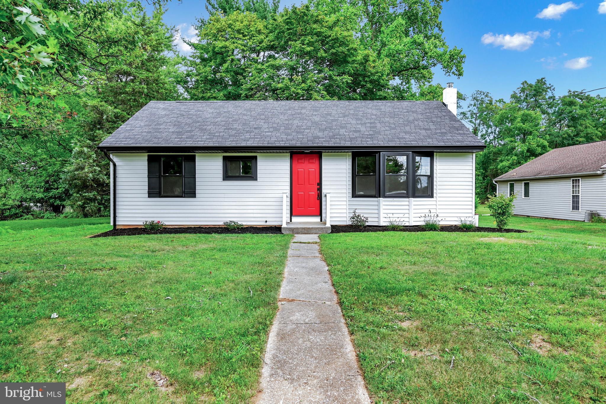 40 Claystone Road York, PA 17408 - Photo 1 of 28 Gallery Image 1