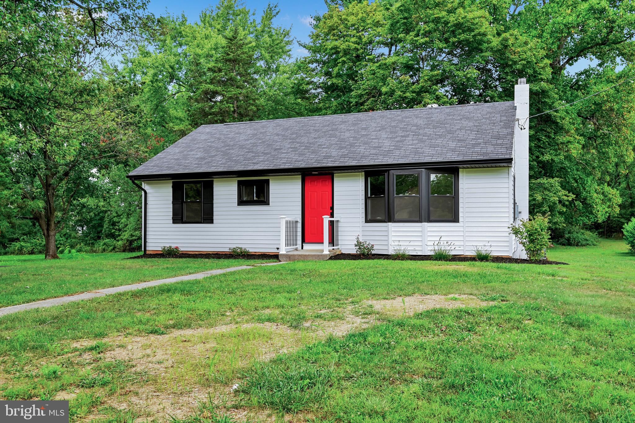 40 Claystone Road York, PA 17408 - Photo 3 of 28 Gallery Image 3
