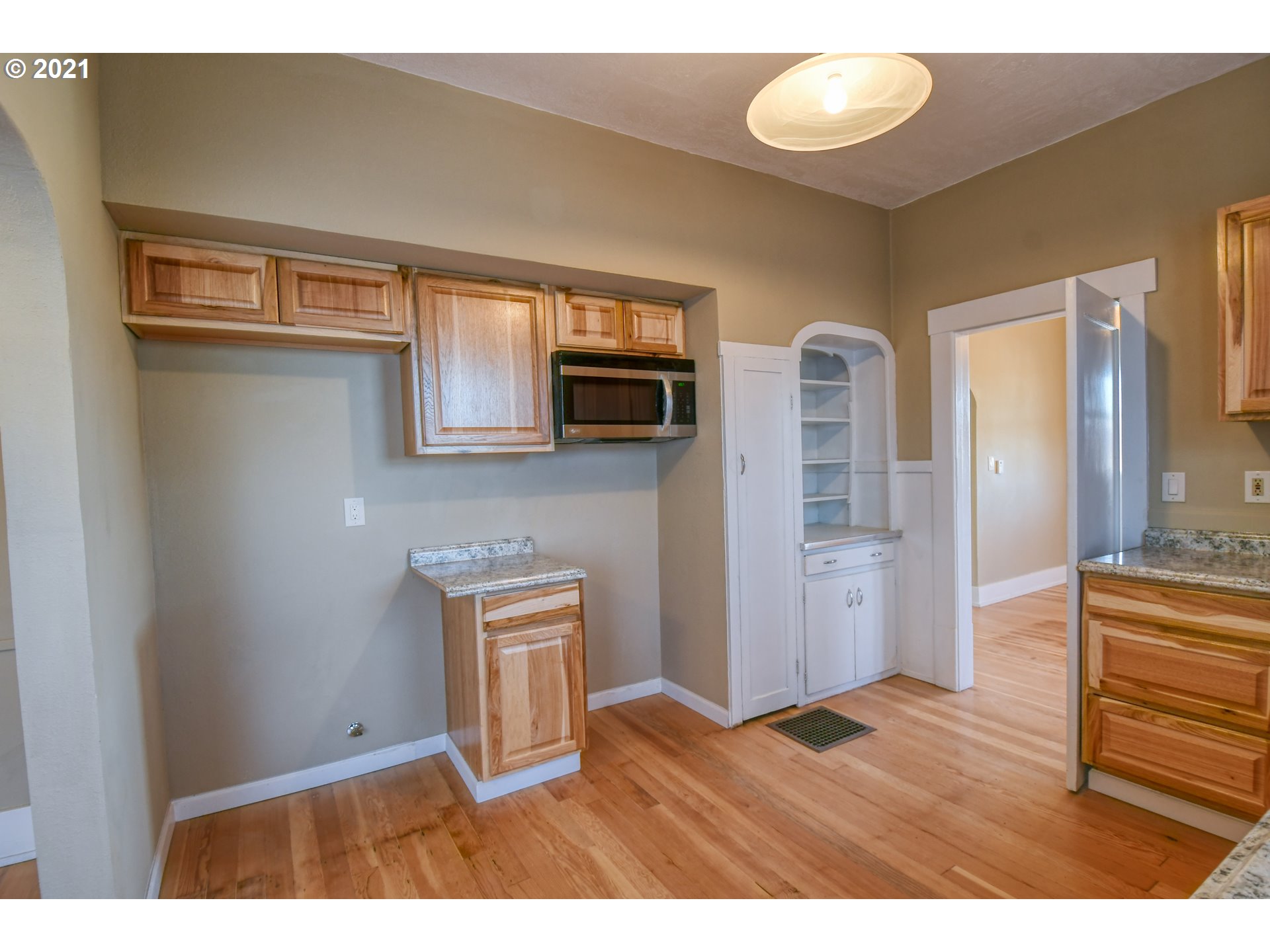 714 Southwest Hailey Avenue Pendleton, OR 97801 - Photo 14 of 29