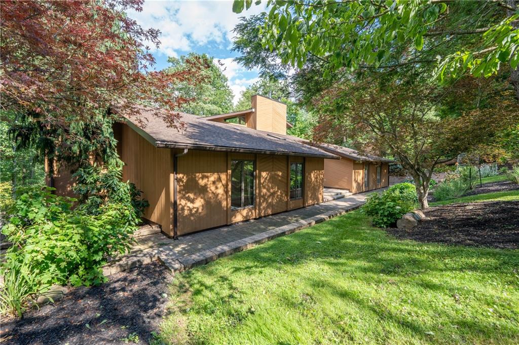 168 Lundquist Road Ligonier, PA 15658 - Photo 2 of 42