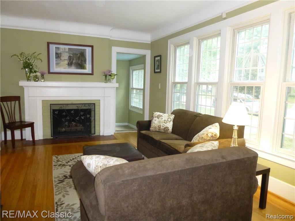 20 Wellesley Drive Pleasant Ridge, MI 48069 - Photo 21 of 67 P1020102.JPG