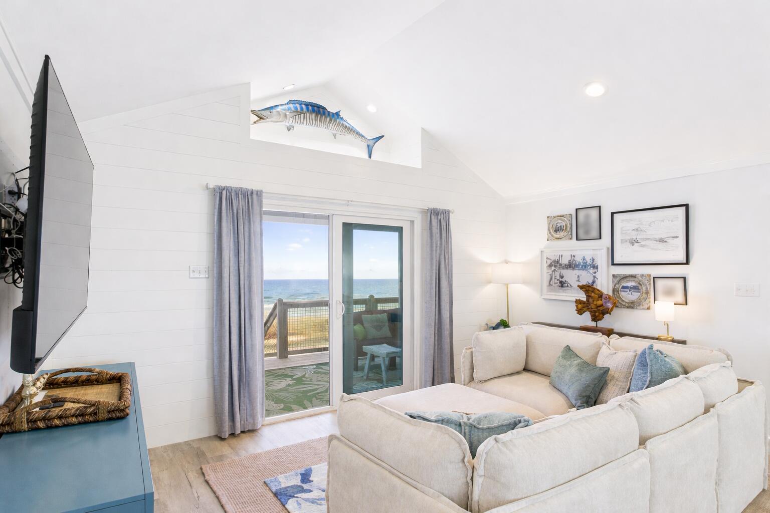 5191 Clipper Way Port St. Joe, FL 32456 - Photo 7 of 23 a living room with furniture and a window