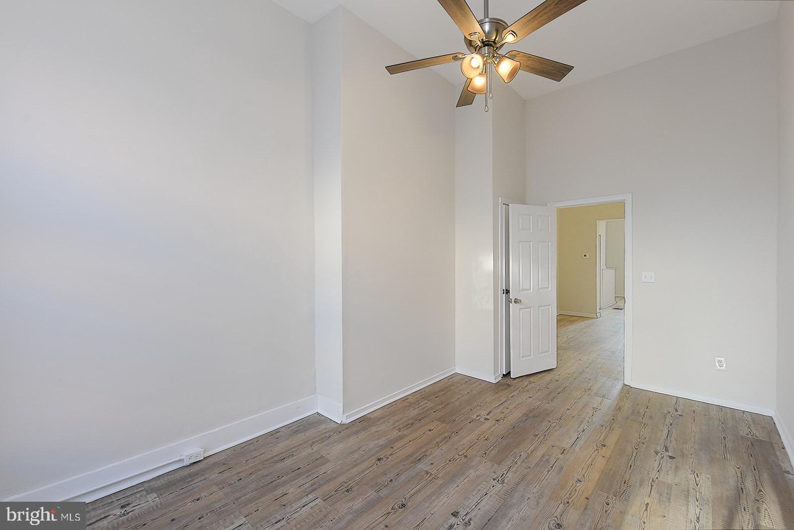 1908 McCulloh Street, Unit 1 Baltimore, MD 21217 - Photo 19 of 24 a view of a livingroom with a fan