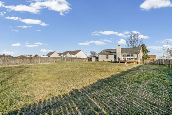 $1,695 | 636 Fallbrook Lane, Clarksville, TN 37040