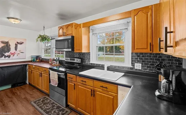 $199,900 | 210 West King Street, King, NC 27021