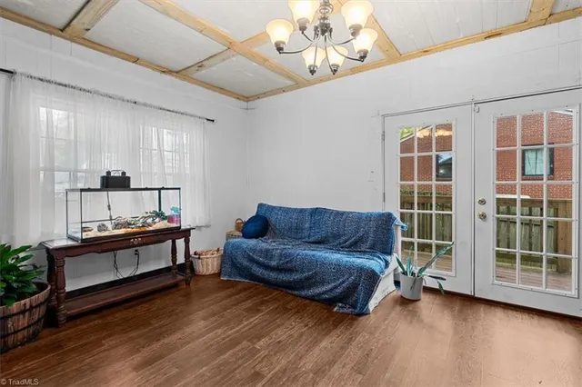 $199,900 | 210 West King Street, King, NC 27021