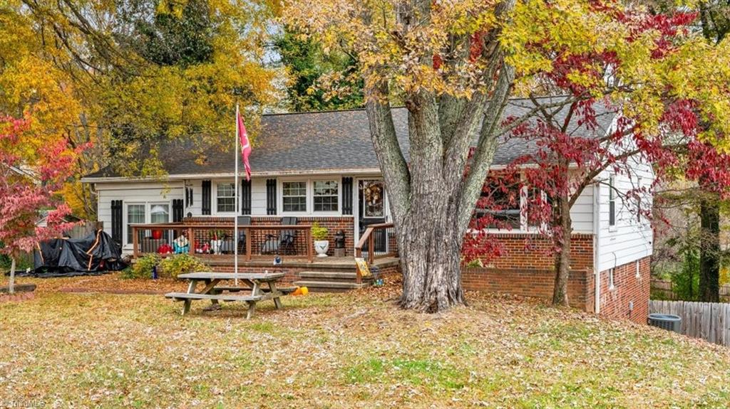 210 West King Street King, NC 27021 - Photo 2 of 49