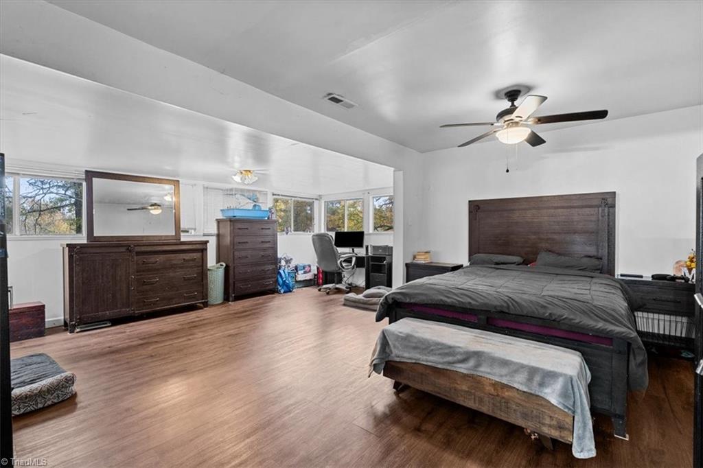 210 West King Street King, NC 27021 - Photo 21 of 49